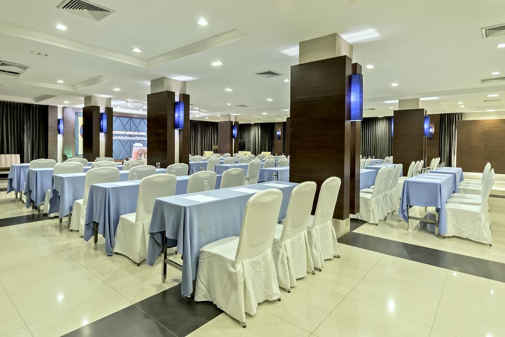 Navarat Heritage Hotel Kamphaeng Phet Ngoại thất bức ảnh