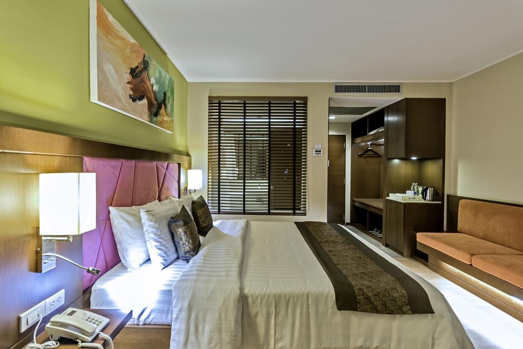 Navarat Heritage Hotel Kamphaeng Phet Ngoại thất bức ảnh