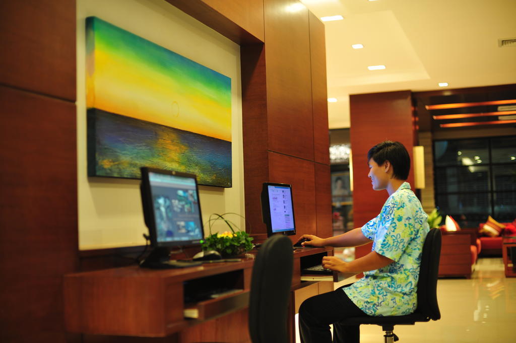 Navarat Heritage Hotel Kamphaeng Phet Ngoại thất bức ảnh